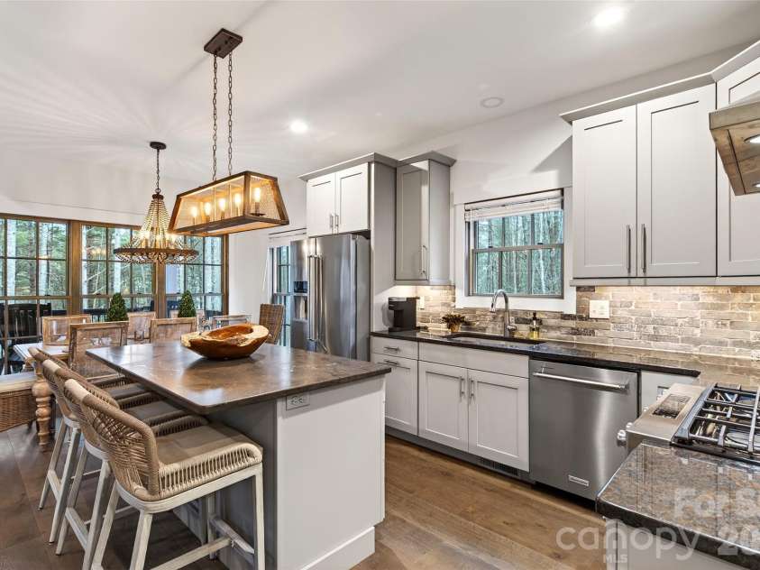 103 Big Game Drive, Nebo, NC 28761.  MLS# CAR4340249, YatesRealty ID 9619. 