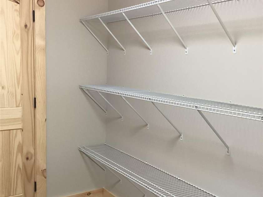 212 Brigsy Lane, Whittier, NC 28789.  MLS# CAR4317666, YatesRealty ID 962. 