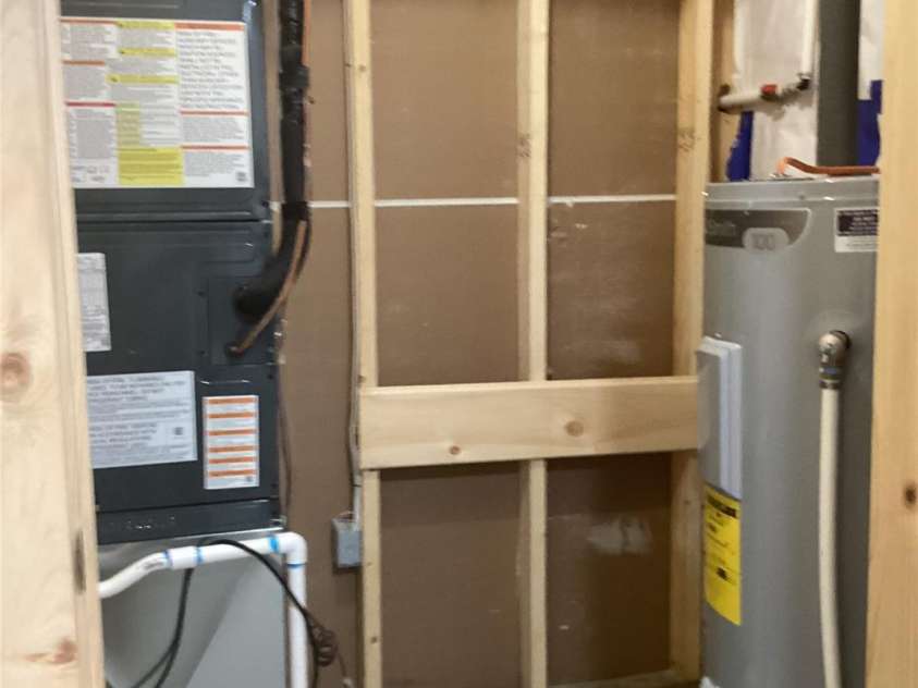 212 Brigsy Lane, Whittier, NC 28789.  MLS# CAR4317666, YatesRealty ID 962. 