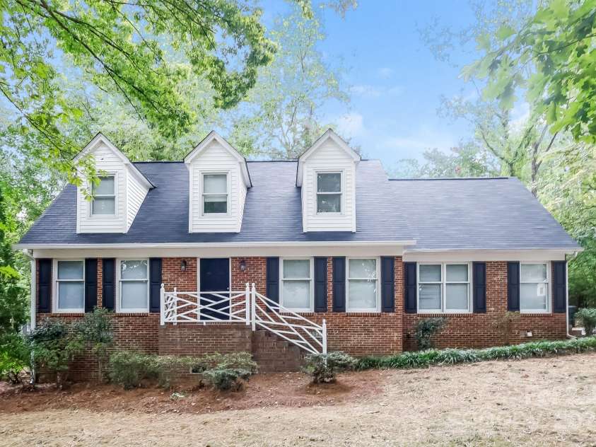 721 Summerwood Drive, Rock Hill, SC 29732.  MLS# CAR4248833, YatesRealty ID 9620. 