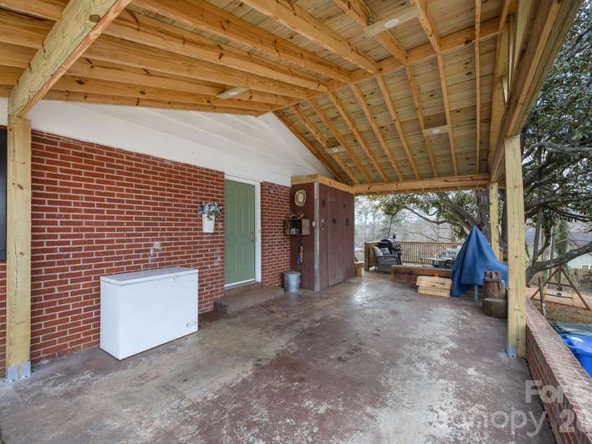275 Tanner Street, Rutherfordton, NC 28139.  MLS# CAR4346216, YatesRealty ID 9621. 