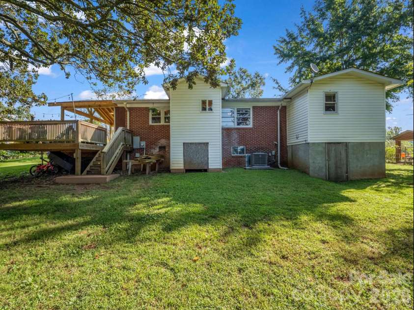 275 Tanner Street, Rutherfordton, NC 28139.  MLS# CAR4422533, YatesRealty ID 9621. 