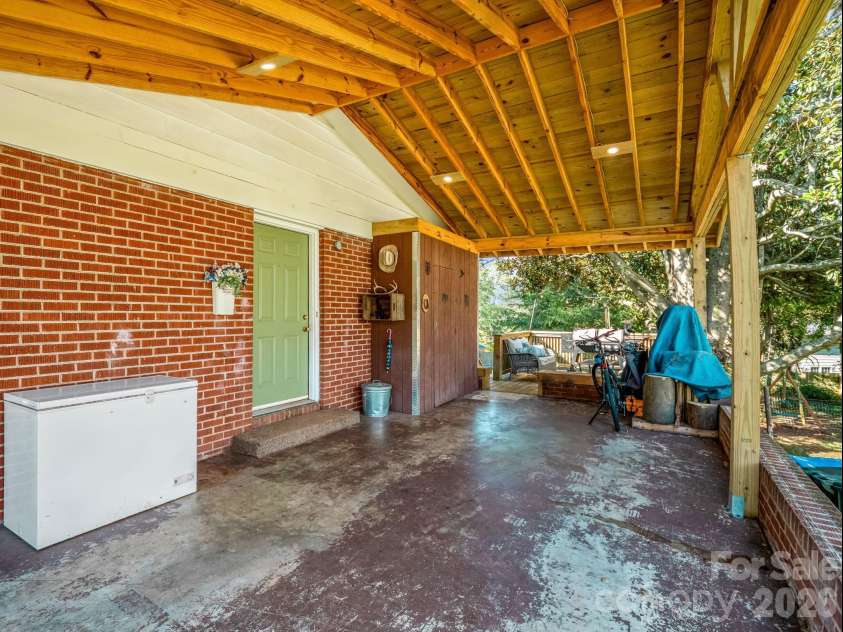 275 Tanner Street, Rutherfordton, NC 28139.  MLS# CAR4422533, YatesRealty ID 9621. 