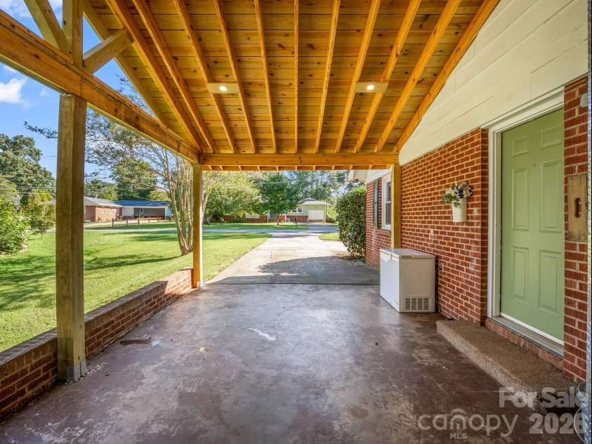 275 Tanner Street, Rutherfordton, NC 28139.  MLS# CAR4422533, YatesRealty ID 9621. 