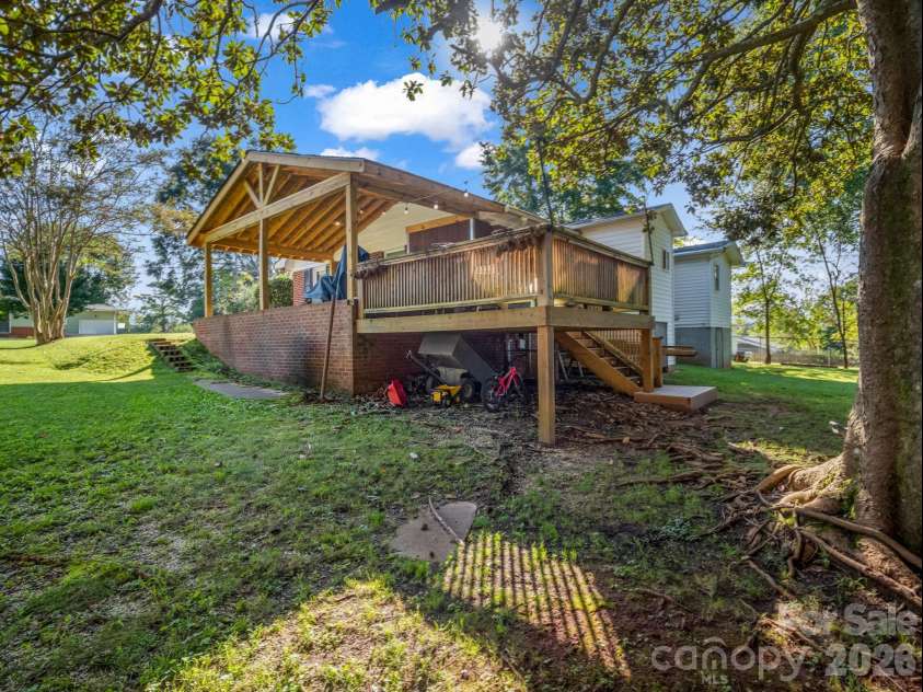 275 Tanner Street, Rutherfordton, NC 28139.  MLS# CAR4422533, YatesRealty ID 9621. 