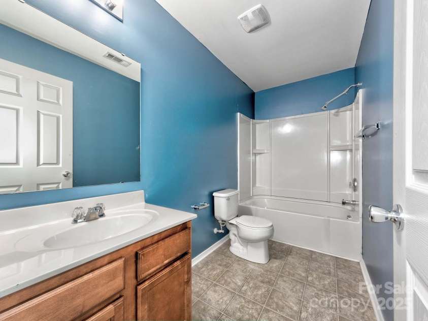 290 River Clay Road, Fort Mill, SC 29708.  MLS# CAR4251746, YatesRealty ID 9621. Primary Bath