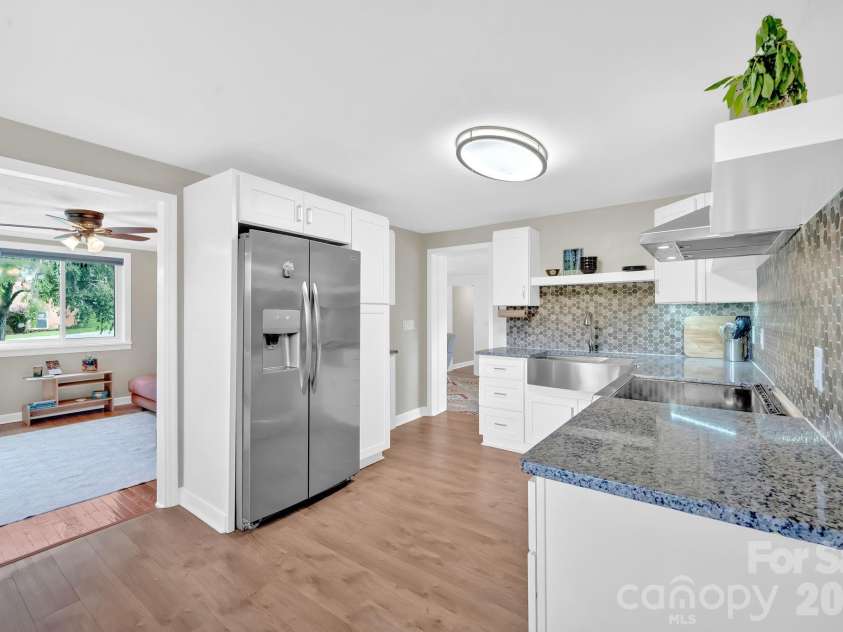 10 Moland Drive, Etowah, NC 28729.  MLS# CAR4352858, YatesRealty ID 9624. 