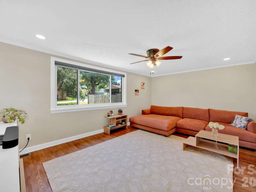 10 Moland Drive, Etowah, NC 28729.  MLS# CAR4352858, YatesRealty ID 9624. 