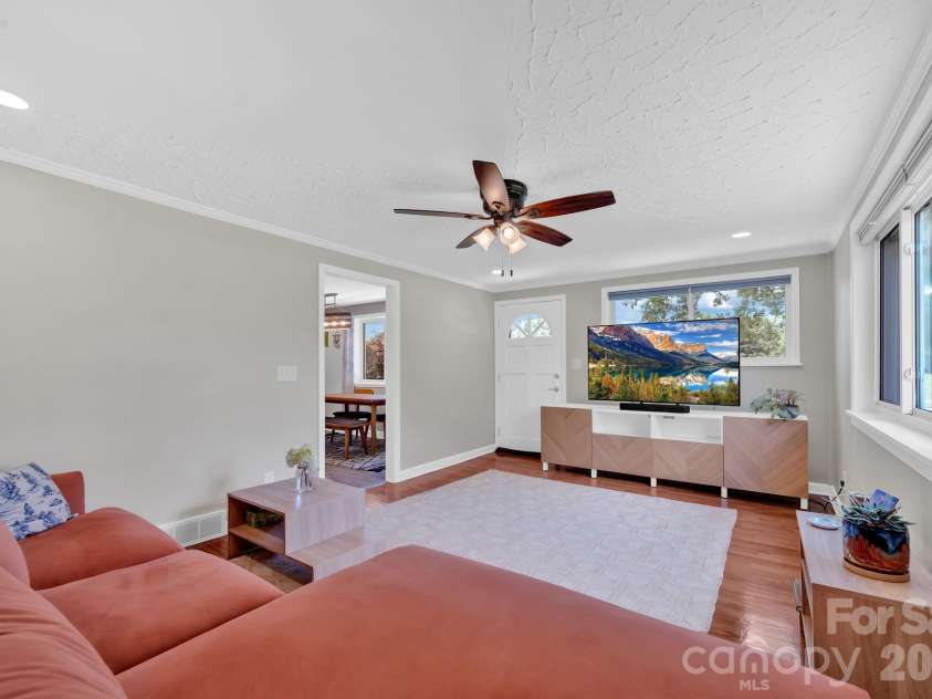10 Moland Drive, Etowah, NC 28729.  MLS# CAR4352858, YatesRealty ID 9624. 