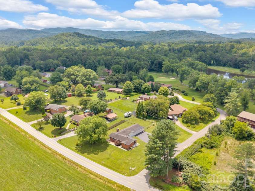 10 Moland Drive, Etowah, NC 28729.  MLS# CAR4352858, YatesRealty ID 9624. 