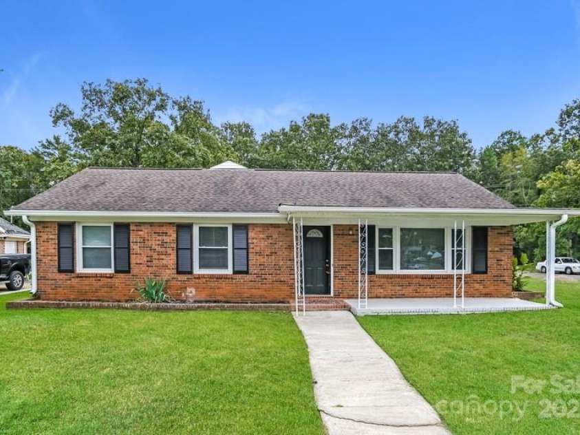 1204 Glenarden Drive, Rock Hill, SC 29730.  MLS# CAR4249976, YatesRealty ID 9624. 