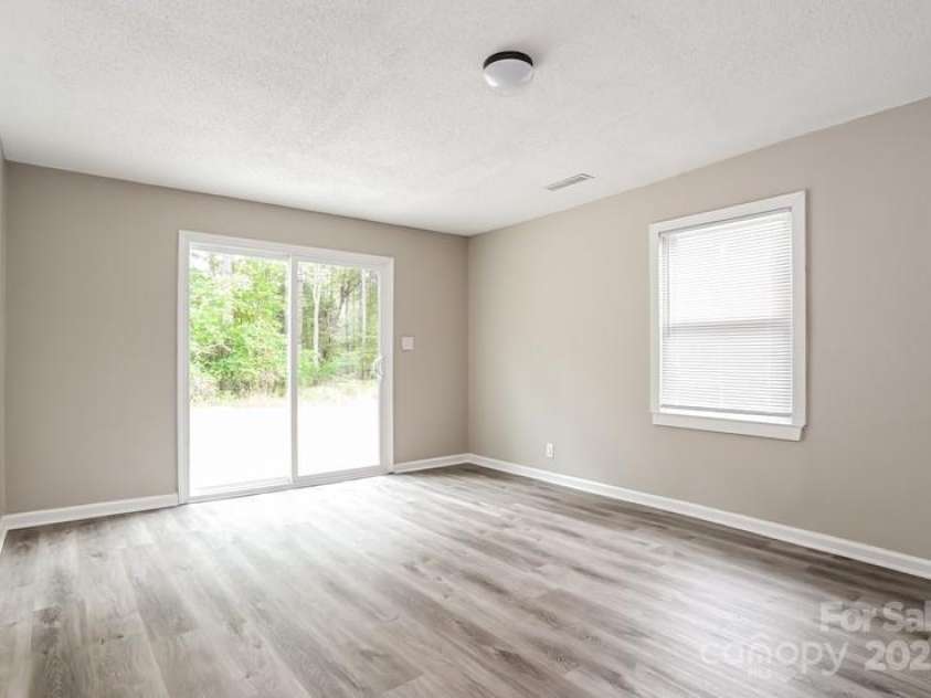 1204 Glenarden Drive, Rock Hill, SC 29730.  MLS# CAR4249976, YatesRealty ID 9624. 