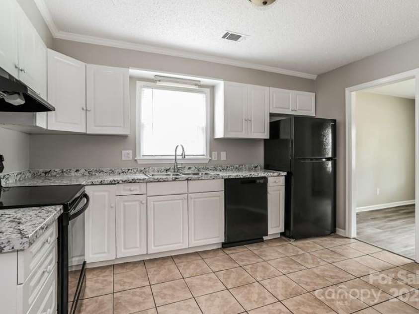 1204 Glenarden Drive, Rock Hill, SC 29730.  MLS# CAR4249976, YatesRealty ID 9624. 