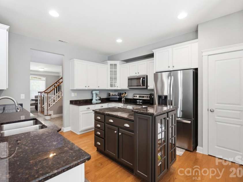 8500 Willow Branch Drive, Waxhaw, NC 28173.  MLS# CAR4402287, YatesRealty ID 9625. 