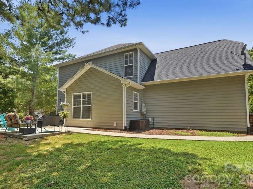 8500 Willow Branch Drive, Waxhaw, NC 28173.  MLS# CAR4402287, YatesRealty ID 9625. 