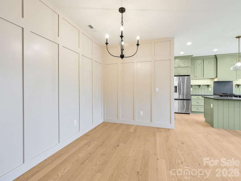 99 Arco Road, Asheville, NC 28805.  MLS# CAR4310303, YatesRealty ID 9626. 