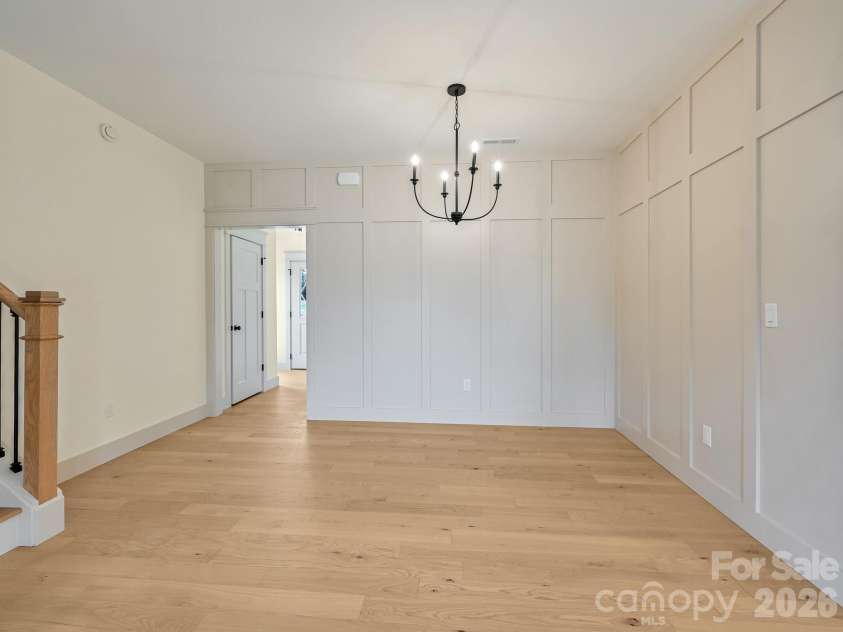 99 Arco Road, Asheville, NC 28805.  MLS# CAR4310303, YatesRealty ID 9626. 