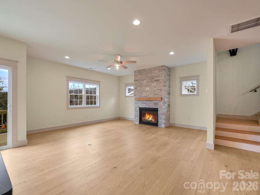 99 Arco Road, Asheville, NC 28805.  MLS# CAR4310303, YatesRealty ID 9626. 