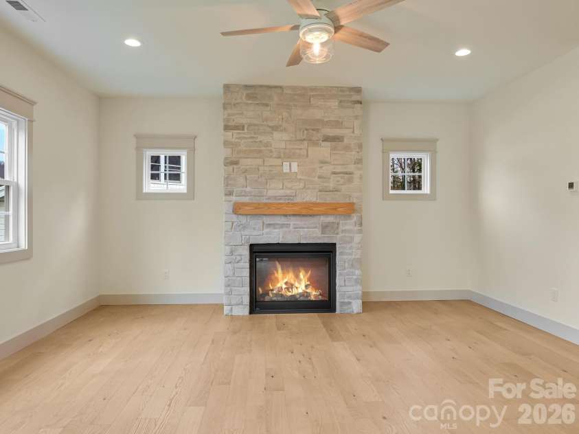 99 Arco Road, Asheville, NC 28805.  MLS# CAR4310303, YatesRealty ID 9626. 