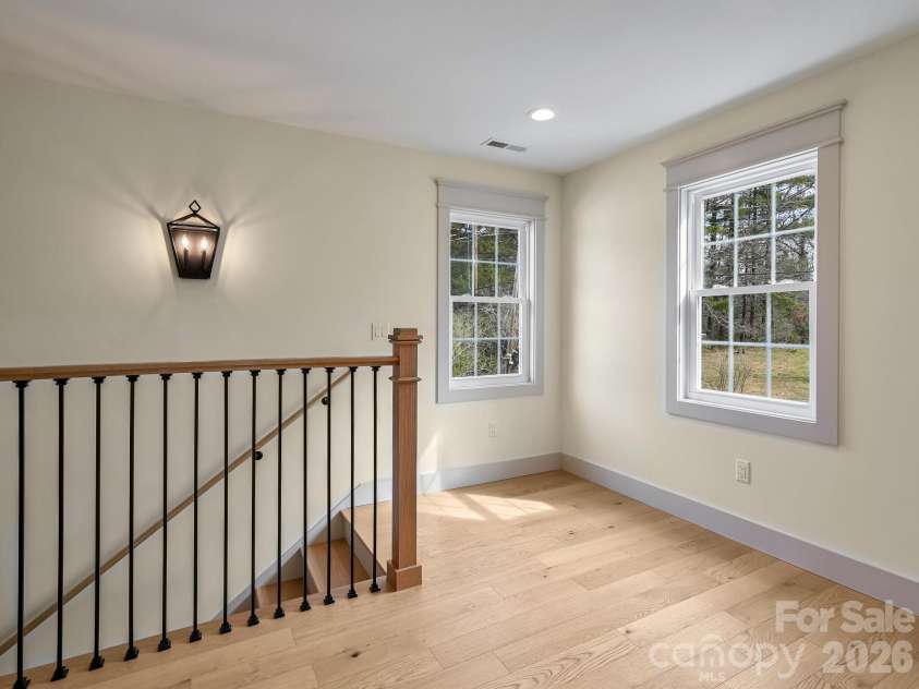 99 Arco Road, Asheville, NC 28805.  MLS# CAR4310303, YatesRealty ID 9626. 