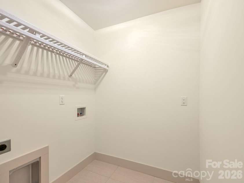99 Arco Road, Asheville, NC 28805.  MLS# CAR4310303, YatesRealty ID 9626. 