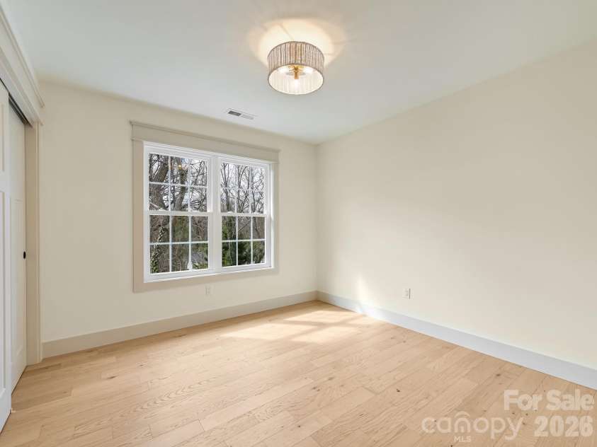99 Arco Road, Asheville, NC 28805.  MLS# CAR4310303, YatesRealty ID 9626. 
