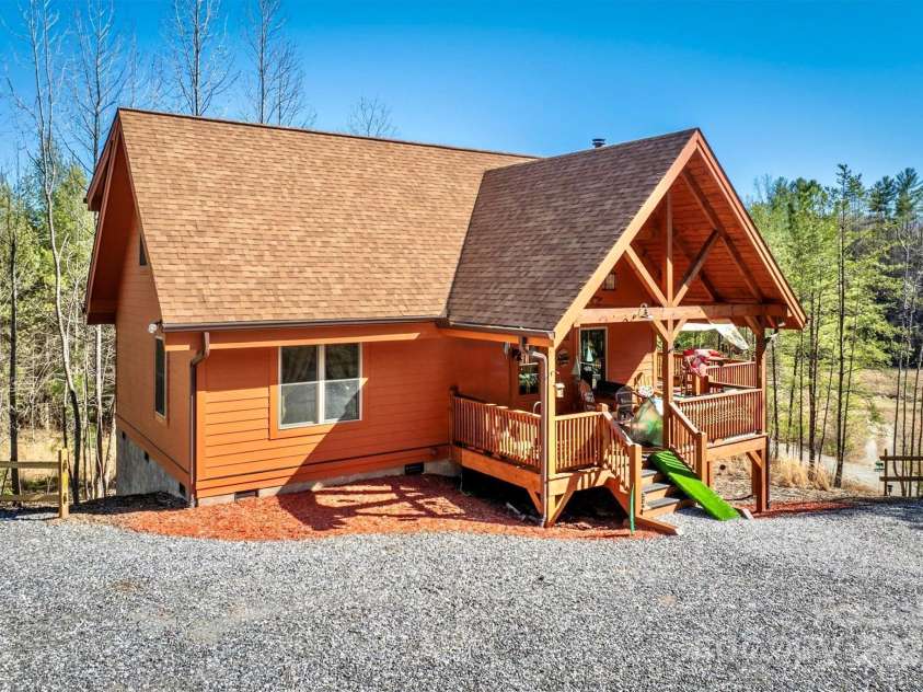 6033 Low Country Road, Lenoir, NC 28645.  MLS# CAR4233003, YatesRealty ID 9627. 