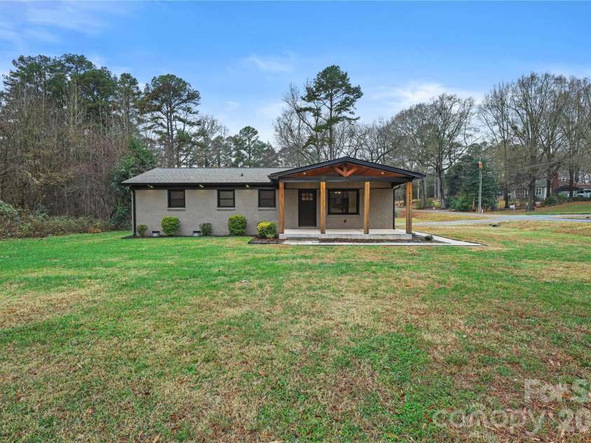 4165 Laurelwood Court, Concord, NC 28025.  MLS# CAR4320907, YatesRealty ID 9628. 