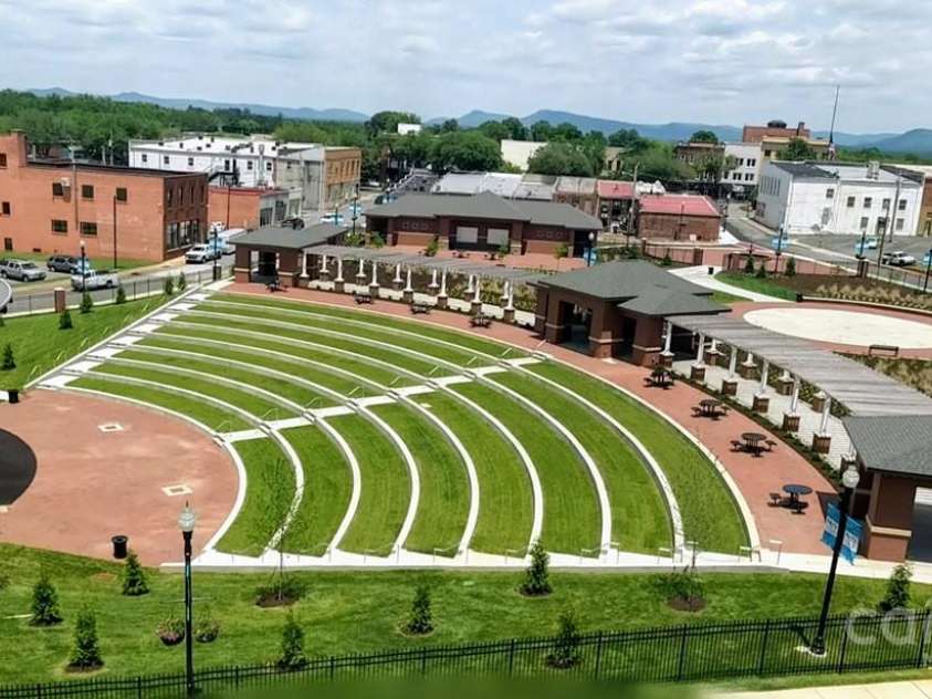 438 Forest Lake Road, Forest City, NC 28043.  MLS# CAR4252151, YatesRealty ID 9628. Near POPS (8-mins)