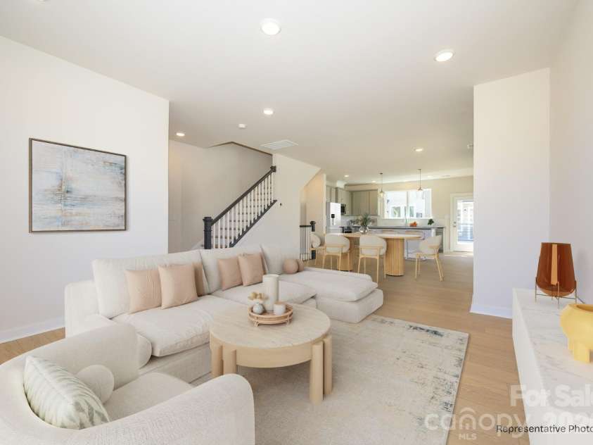 1144 Bismuth Lane, Charlotte, NC 28211.  MLS# CAR4355308, YatesRealty ID 9629. 