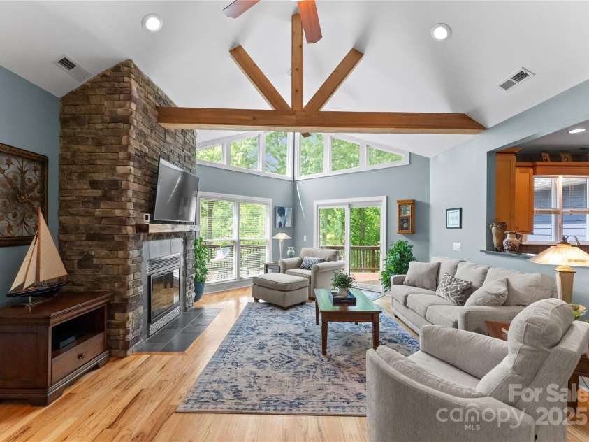 146 Paradise Peninsula Road, Mooresville, NC 28117.  MLS# CAR4252664, YatesRealty ID 9629. 