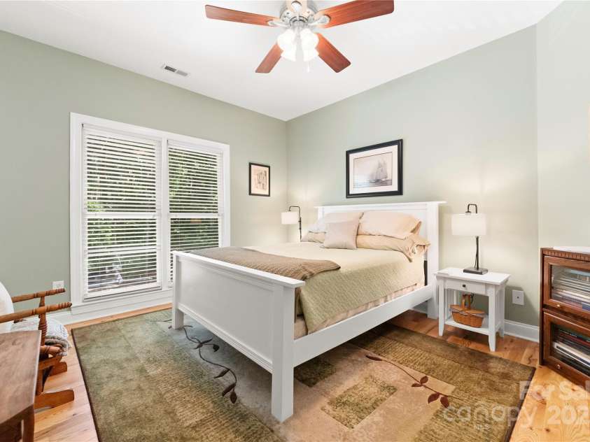 146 Paradise Peninsula Road, Mooresville, NC 28117.  MLS# CAR4252664, YatesRealty ID 9629. 