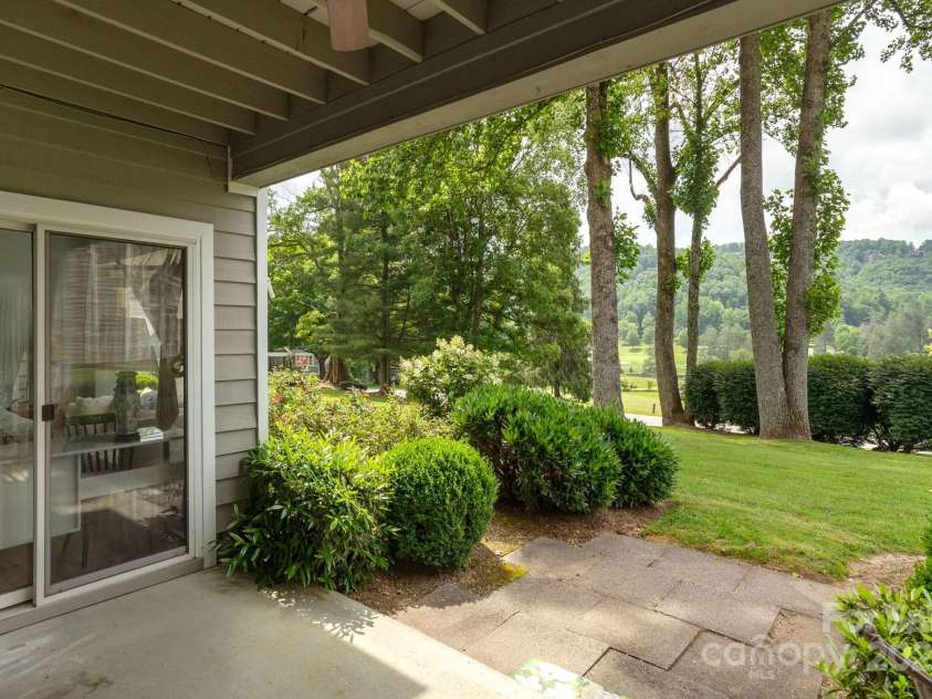 103 GOLFSIDE Drive, Flat Rock, NC 28731.  MLS# CAR4271891, YatesRealty ID 963. 