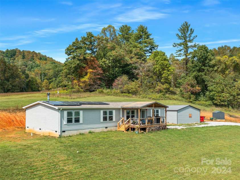 3734 Snow Creek Road, Bakersville, NC 28705.  MLS# CAR4187150, YatesRealty ID 963. 