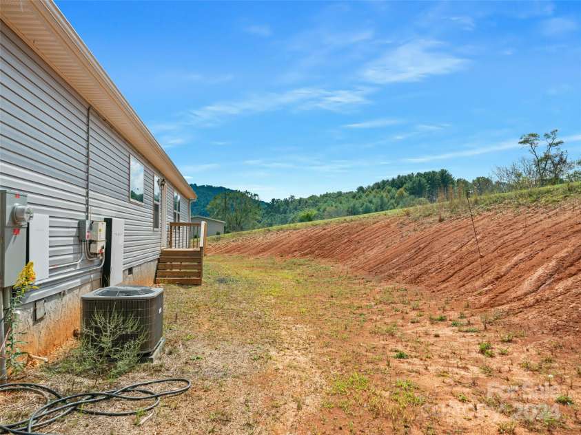 3734 Snow Creek Road, Bakersville, NC 28705.  MLS# CAR4187150, YatesRealty ID 963. 