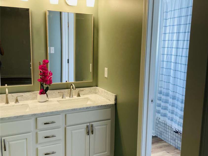 50 Stonebridge Drive, Asheville, NC 28805.  MLS# CAR4252561, YatesRealty ID 9630. 