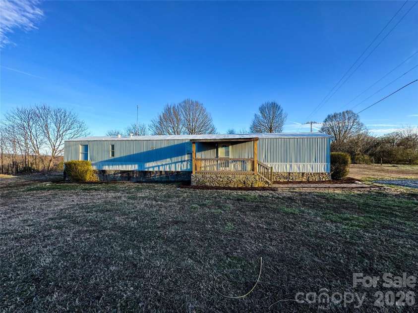 7555 Palm Tree Drive, Vale, NC 28168.  MLS# CAR4349409, YatesRealty ID 9630. 