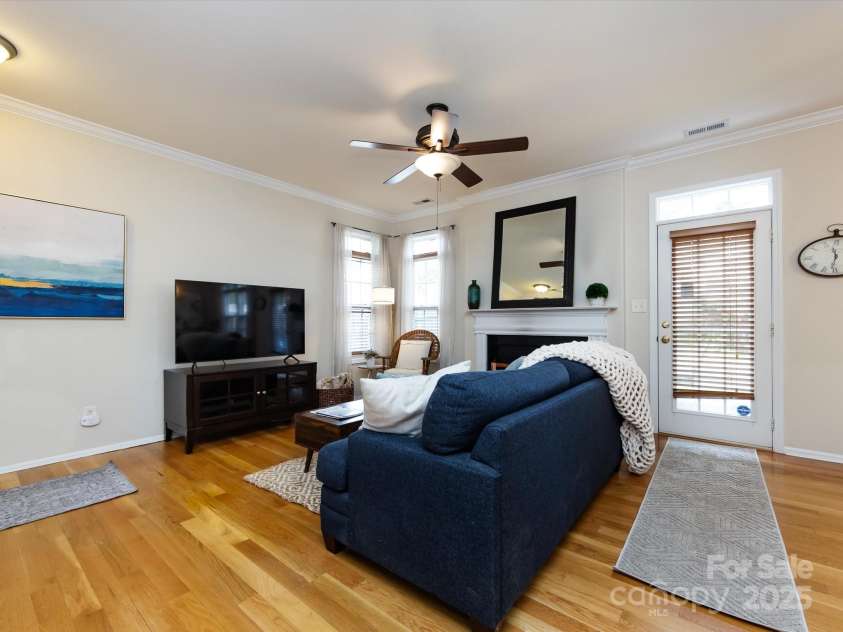 5304 Silabert Avenue, Charlotte, NC 28205.  MLS# CAR4248209, YatesRealty ID 9631. 