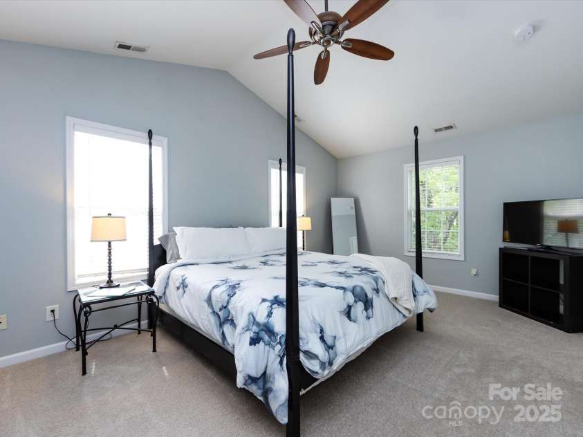 5304 Silabert Avenue, Charlotte, NC 28205.  MLS# CAR4248209, YatesRealty ID 9631. 