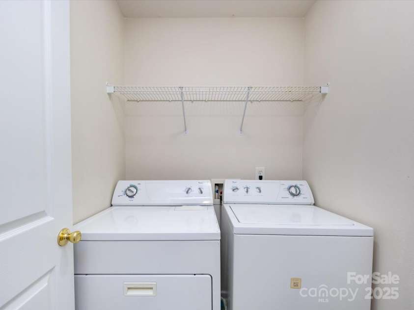 5304 Silabert Avenue, Charlotte, NC 28205.  MLS# CAR4248209, YatesRealty ID 9631. 