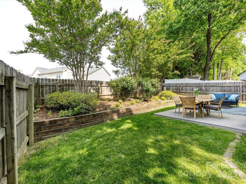 5304 Silabert Avenue, Charlotte, NC 28205.  MLS# CAR4248209, YatesRealty ID 9631. 