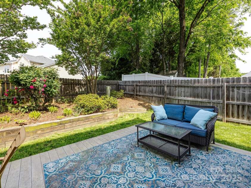 5304 Silabert Avenue, Charlotte, NC 28205.  MLS# CAR4248209, YatesRealty ID 9631. 