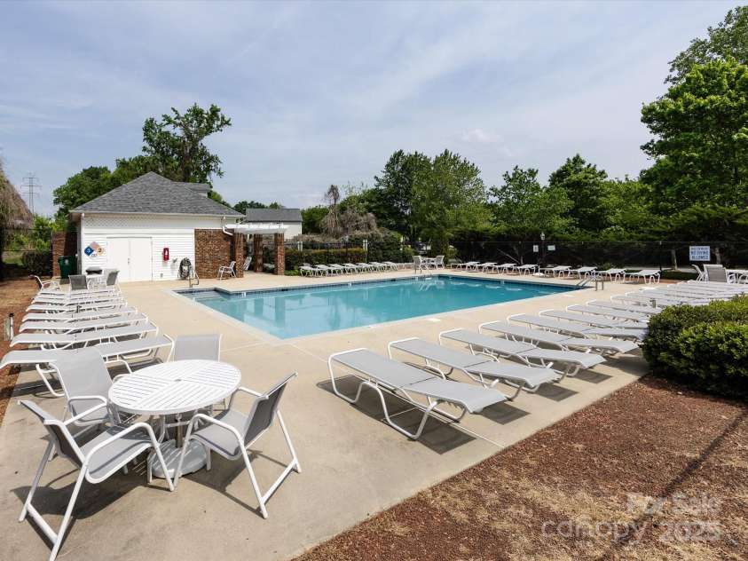 5304 Silabert Avenue, Charlotte, NC 28205.  MLS# CAR4248209, YatesRealty ID 9631. 