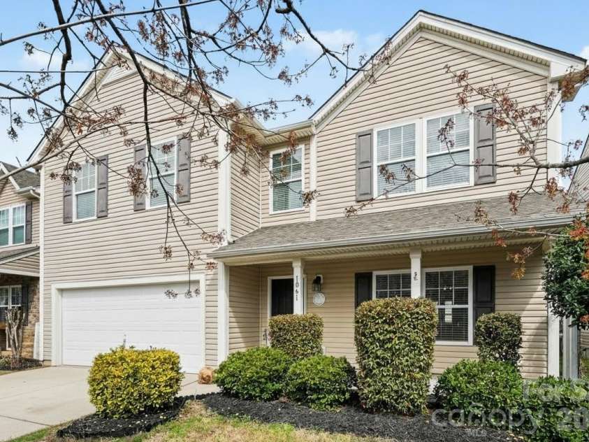 1061 Regal Manor Lane, Fort Mill, SC 29715.  MLS# CAR4352817, YatesRealty ID 9632. 