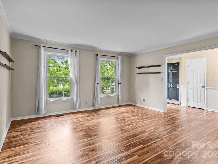 101 Wynnchester Road, Gastonia, NC 28056.  MLS# CAR4251381, YatesRealty ID 9635. 