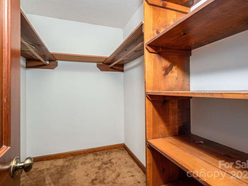 1008 High Wedge Road, Shelby, NC 28152.  MLS# CAR4238355, YatesRealty ID 9636. 