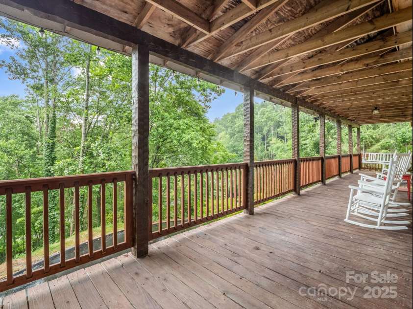1145 Bearwallow Mountain Road, Hendersonville, NC 28792.  MLS# CAR4287920, YatesRealty ID 9636. 