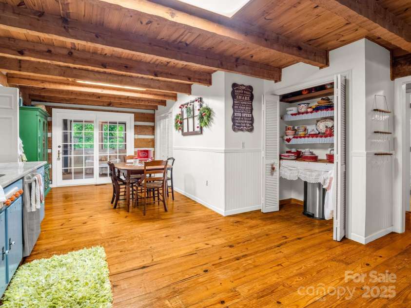 1145 Bearwallow Mountain Road, Hendersonville, NC 28792.  MLS# CAR4287920, YatesRealty ID 9636. 