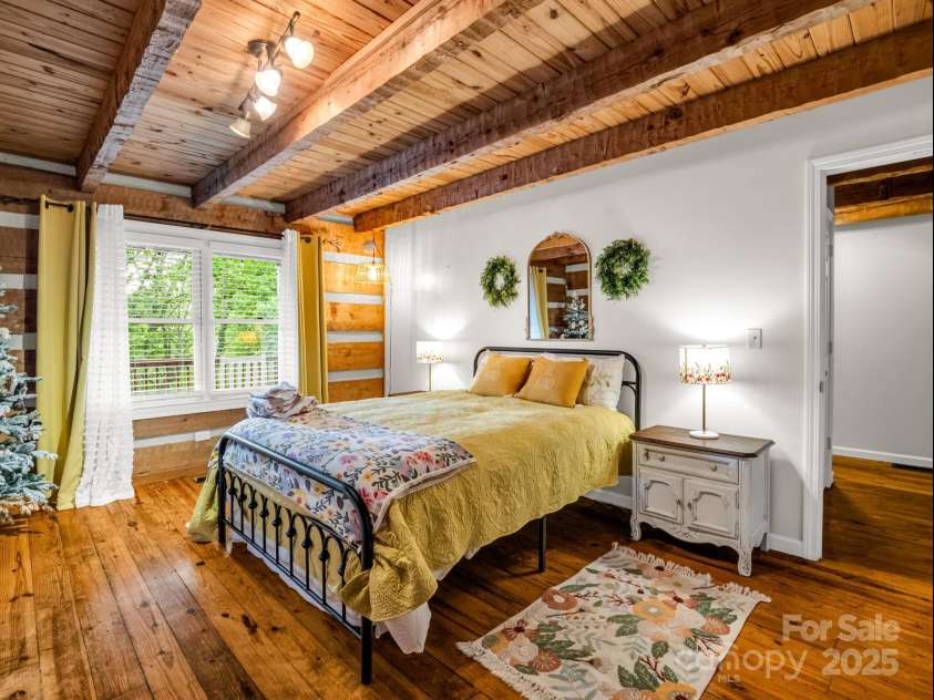 1145 Bearwallow Mountain Road, Hendersonville, NC 28792.  MLS# CAR4287920, YatesRealty ID 9636. 