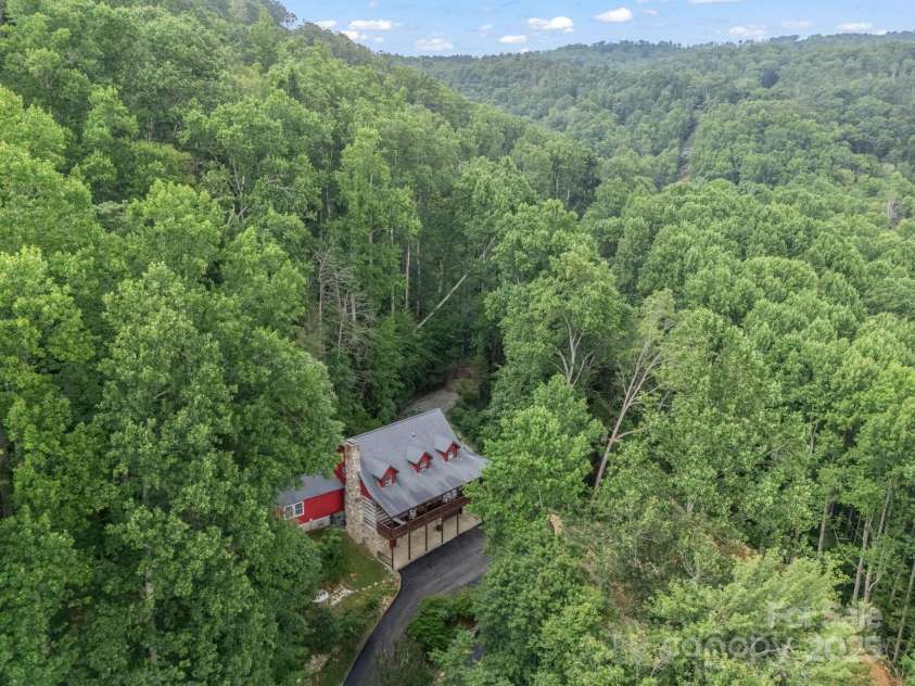1145 Bearwallow Mountain Road, Hendersonville, NC 28792.  MLS# CAR4287920, YatesRealty ID 9636. 